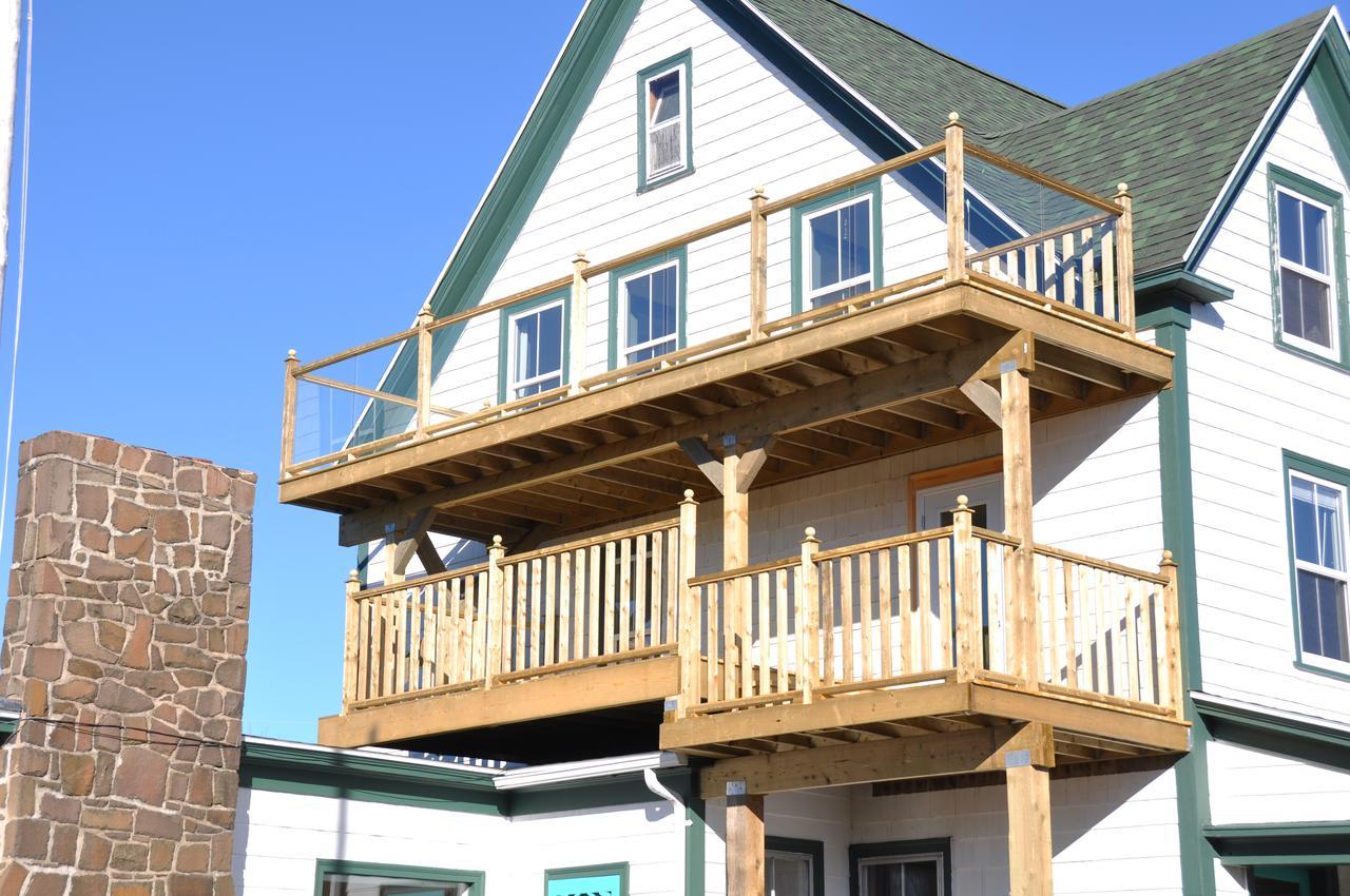Still Point Lodge Deep Brook Exterior photo